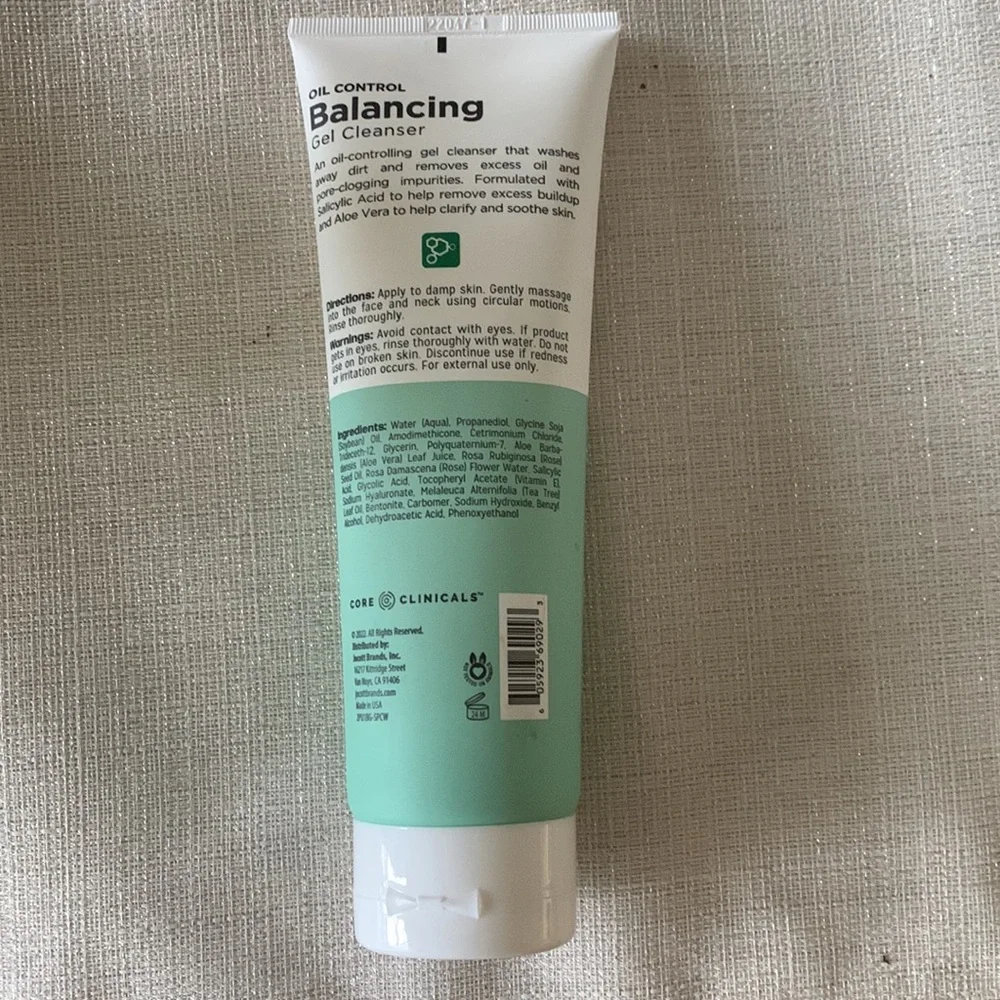 Core Clinicals Face Cleanser 8 oz Oil Control Balancing Gel Aloe Vera Full Size